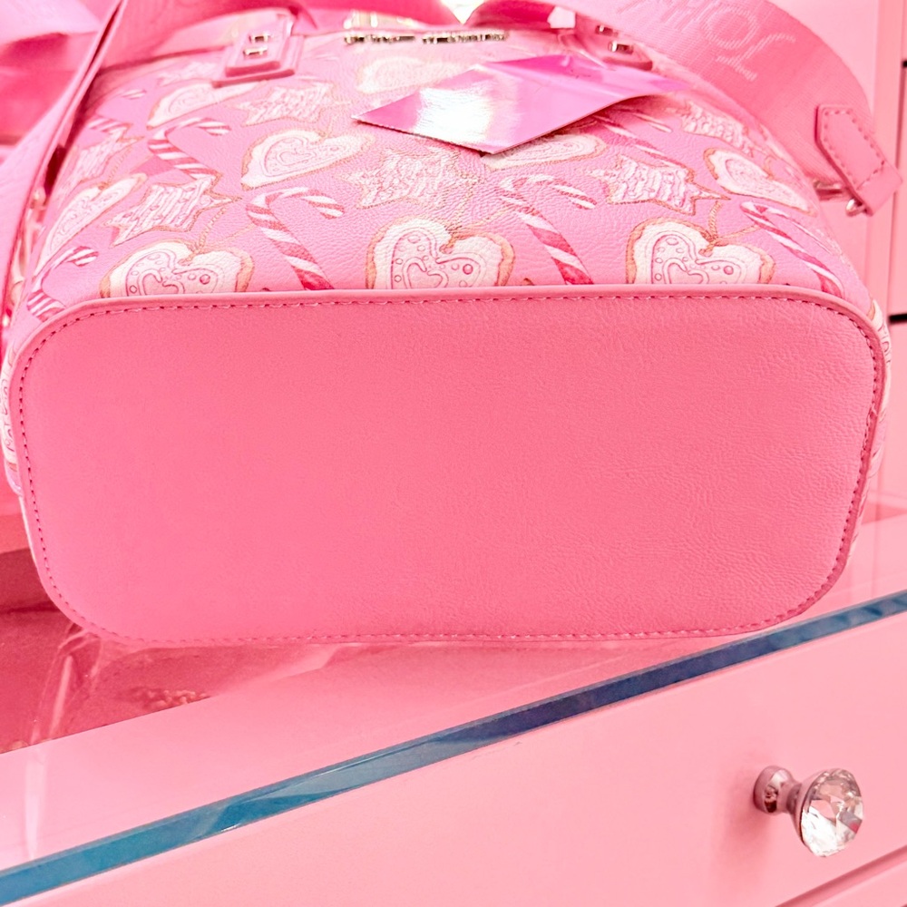 Pink Holiday Gingerbread Candy Cane Tote Bag Betsey Johnson Limited Edition - Picture 7 of 12